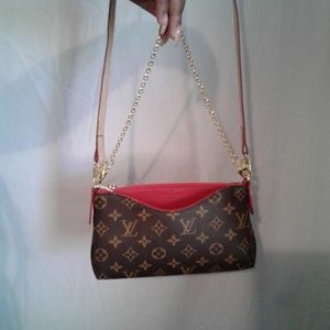 L V Pallas Noir Clutch Red